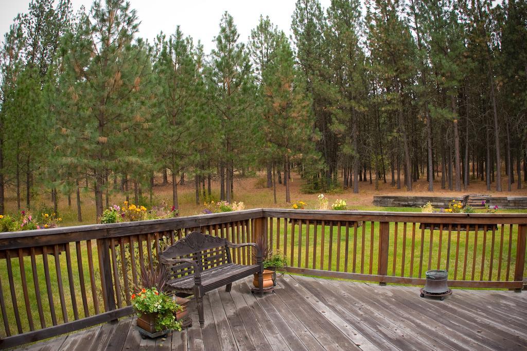 Idahome Bed And Breakfast Post Falls Exterior photo
